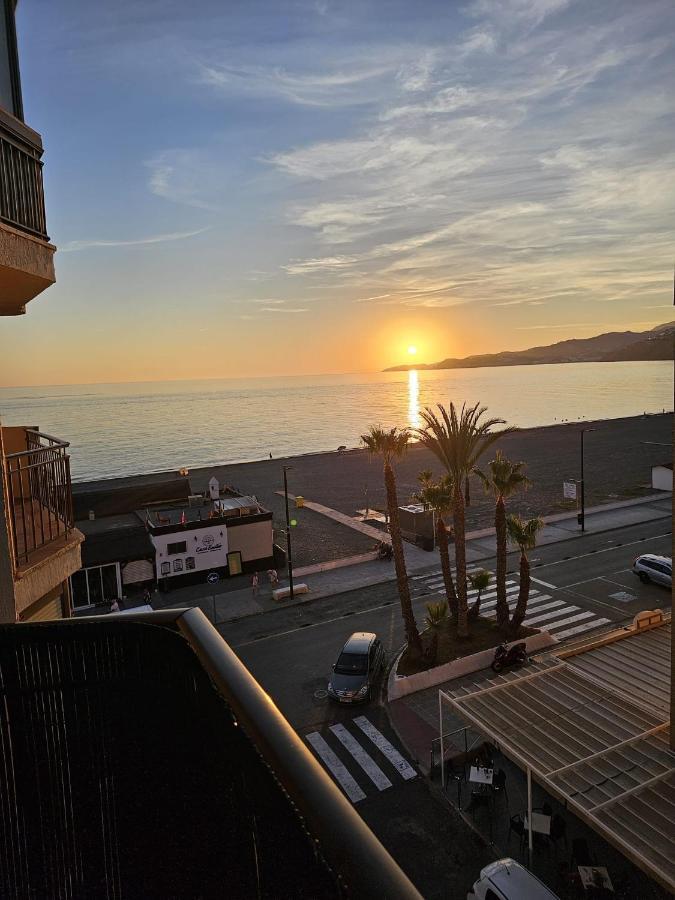 Apartamento En Primera Linea De Playa Salobreña Εξωτερικό φωτογραφία