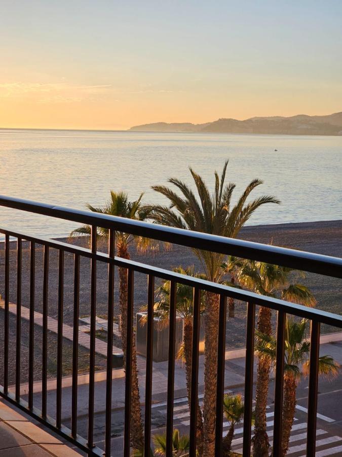 Apartamento En Primera Linea De Playa Salobreña Εξωτερικό φωτογραφία